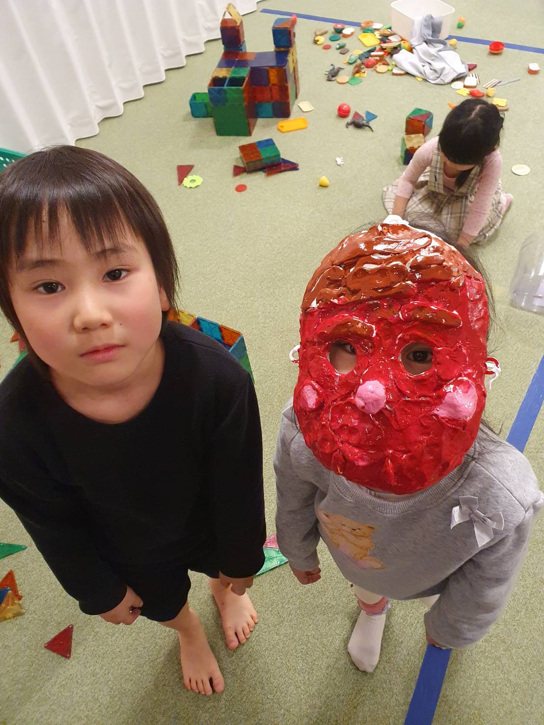 NESTON Kids After School幼稚園クラスでは節分の豆まきを行いました。